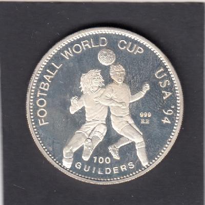 Beschrijving: 100 Gulden  SOCCER  2 PLAERS EP RIGHT 